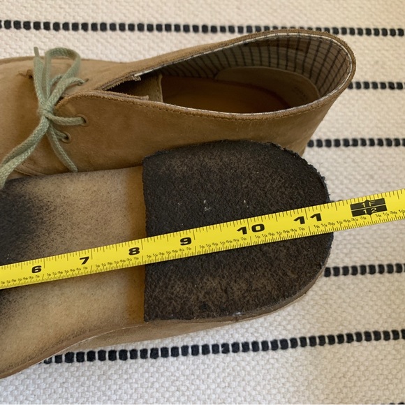 Clarks Classics Desert Boot Beige Suede Size 10 - Picture 11 of 11